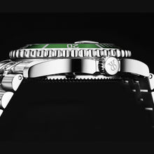 Load image into Gallery viewer, Revue Thommen Men's 'Diver' Green Dial Stainless Steel Bracelet Swiss Automatic Watch 17571.2929