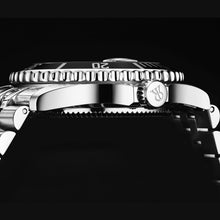 Load image into Gallery viewer, Revue Thommen Men's 'Diver' Green Dial Stainless Steel Bracelet Swiss Automatic Watch 17571.2931