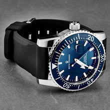 Load image into Gallery viewer, Revue Thommen Men&#39;s 17030.2535 &#39;Diver&#39; Blue Dial Rubber Strap Swiss Automatic Watch
