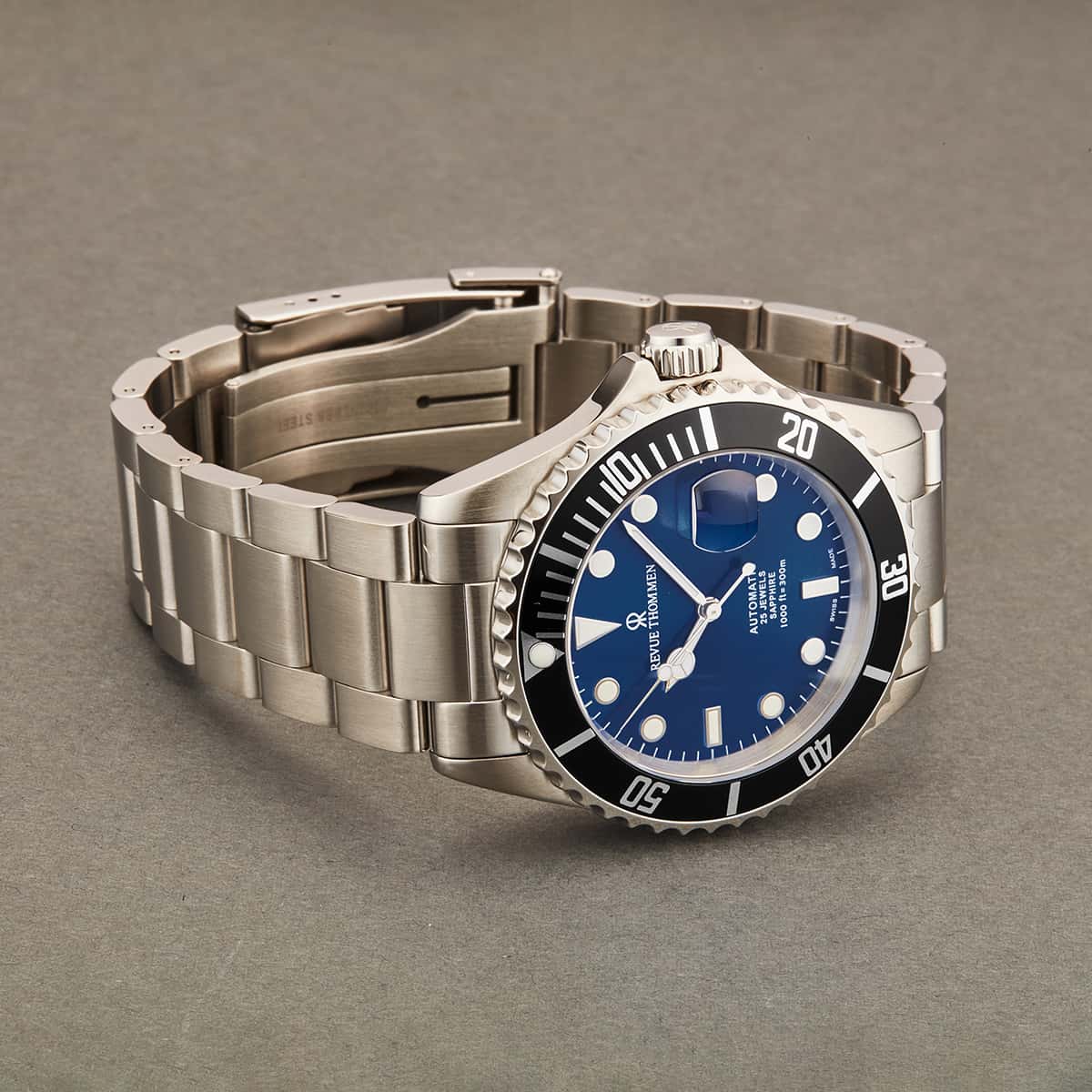 Revue Thommen Men's 17571.2123 'Diver' Blue Dial Stainless Steel Swiss